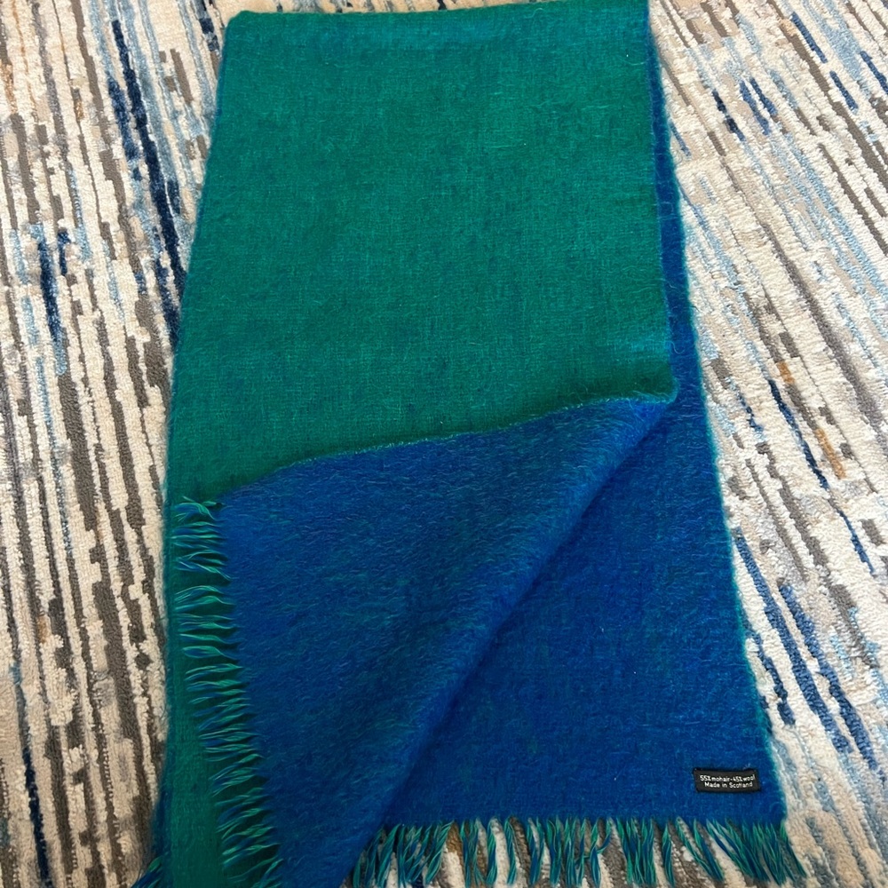 Scottish ‘made in Scotland’ vintage wool scarf